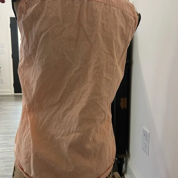Ralph Lauren Peach Sleeveless Button-Down Shirt - Picture 6 of 7